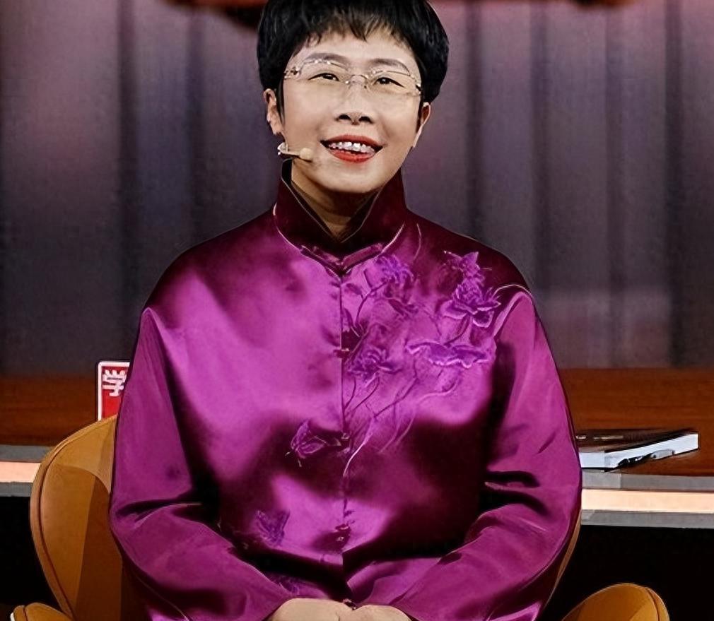 开云体育-蒙曼感叹：这辈子也结不了婚！有两个原因：一是岁数，二是长相